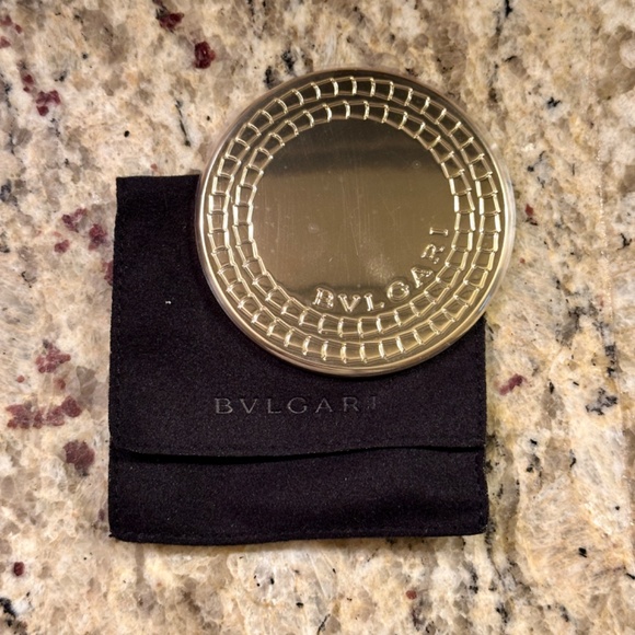 BVLGARI | Emirates First Class Train Case Amenity Kit for Women - Picture 11 of 12